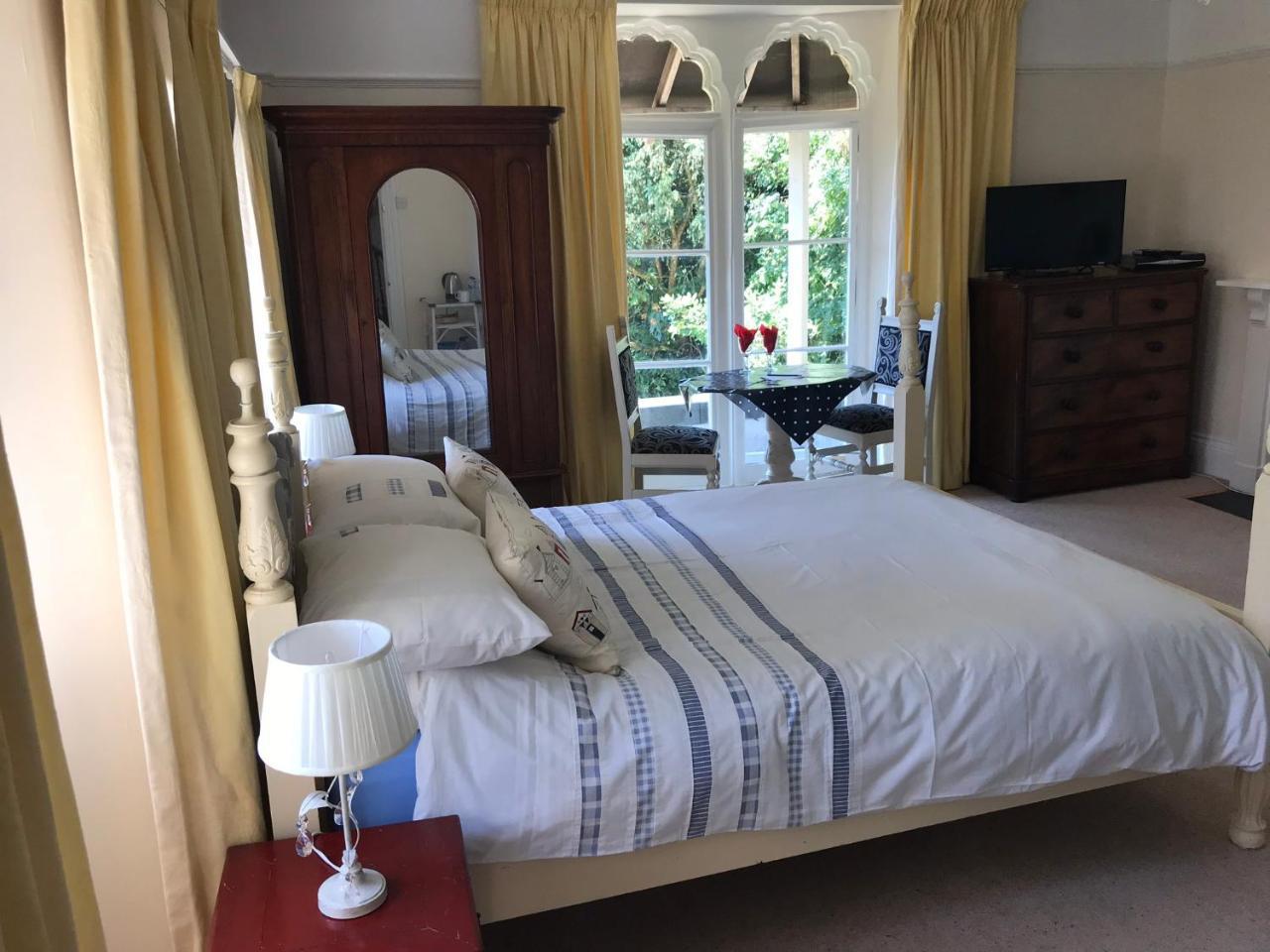 The Priory B&B Whitchurch  Luaran gambar