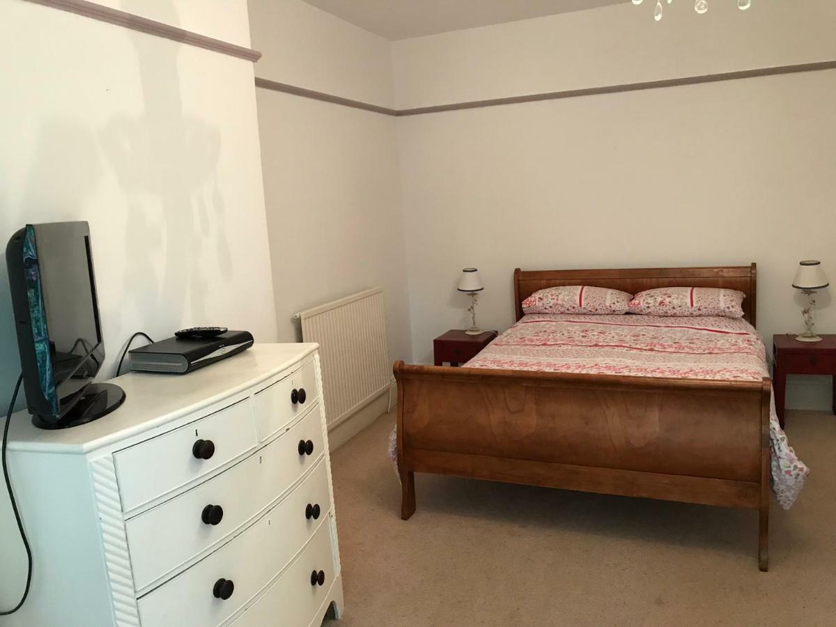 The Priory B&B Whitchurch  Luaran gambar